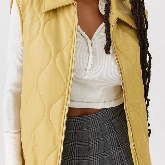 Women's Urban Outfitters UO Annie Faux Leather Liner Vest - Picture 9 of 12